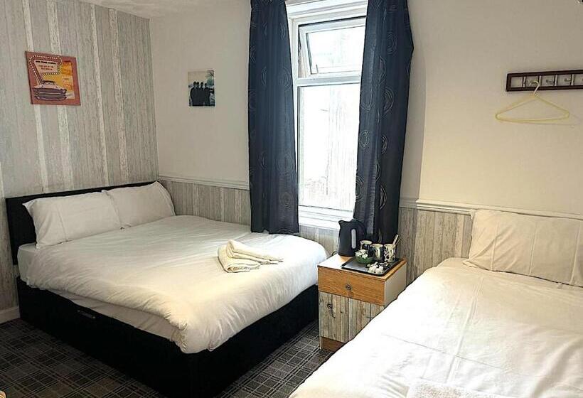 تختخواب و صبحانه Tower Central Hotel Albert Road