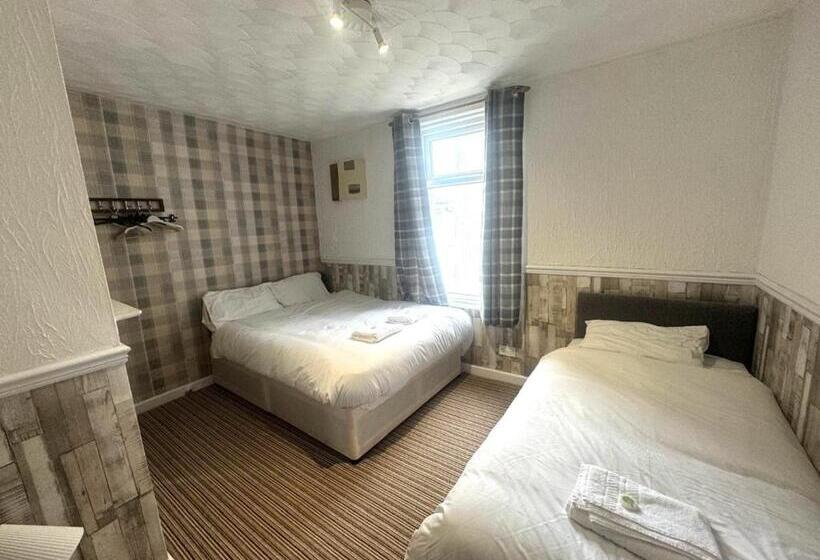 تختخواب و صبحانه Tower Central Hotel Albert Road