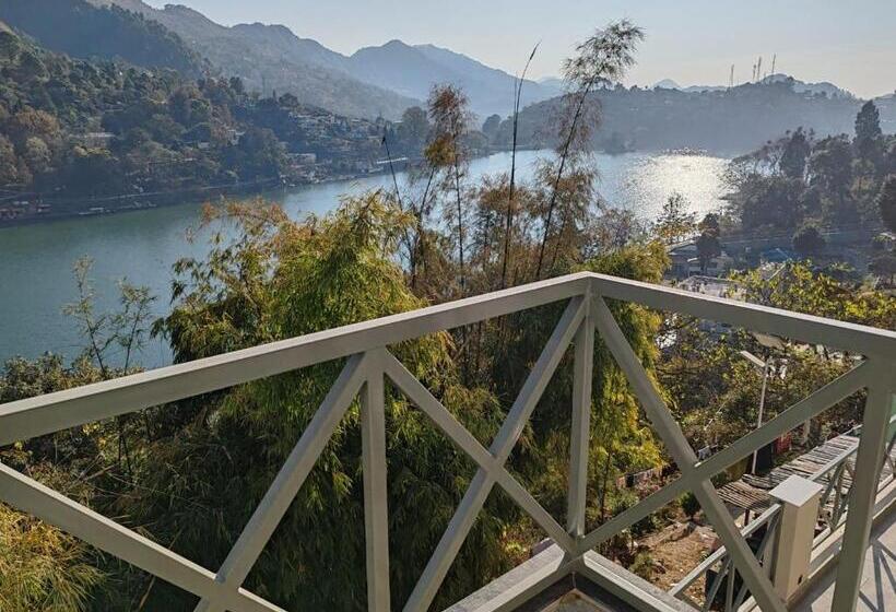 فندق Hibiscus Lakeview Resort Bhimtal