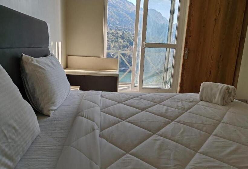 فندق Hibiscus Lakeview Resort Bhimtal