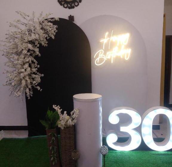 בית מלון כפרי Sri Royal Castle