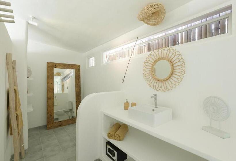 هتل The Bingin Beach Villas  Bungalow Resort
