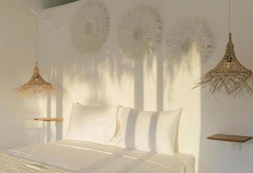 هتل The Bingin Beach Villas  Bungalow Resort
