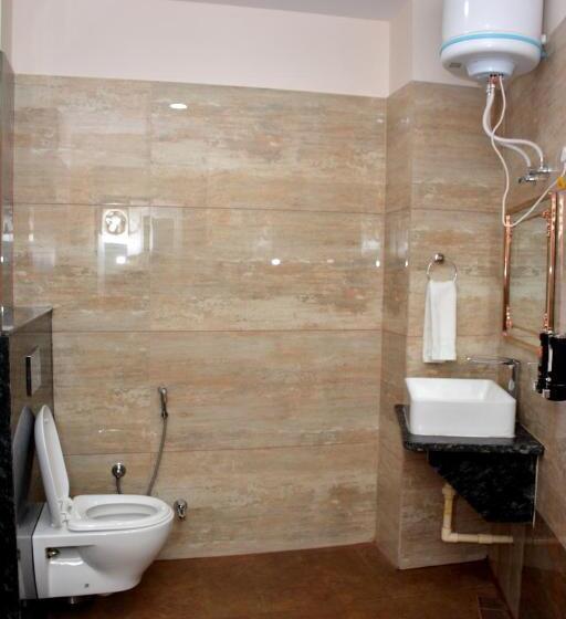 فندق Mehandipur Residency By Tathaastu