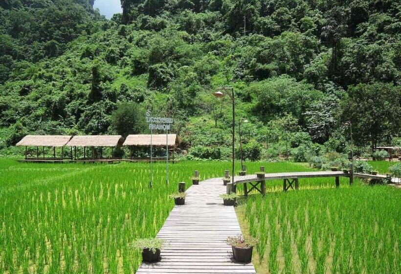 هتل Vang Vieng Sky Mountain View