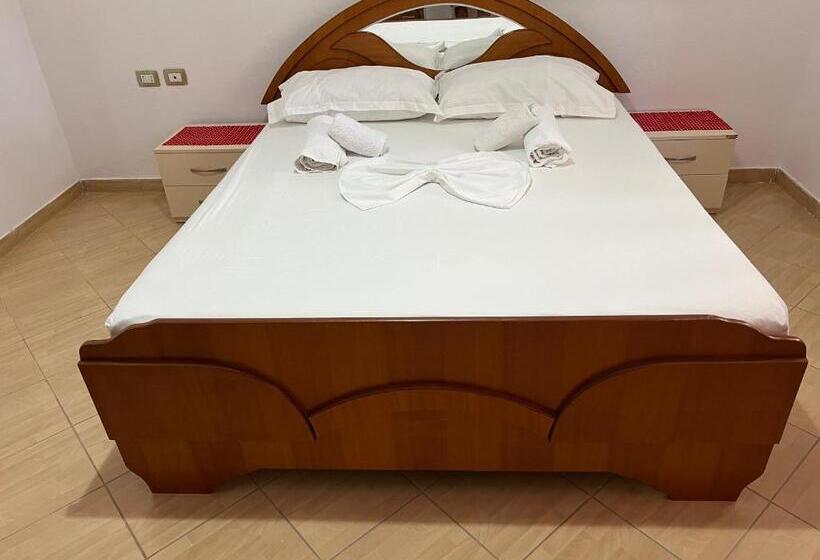 پانسیون Guesthouse Vlore