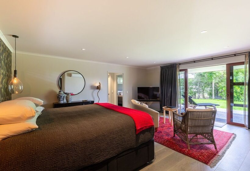 Accent House Boutique Bed & Breakfast