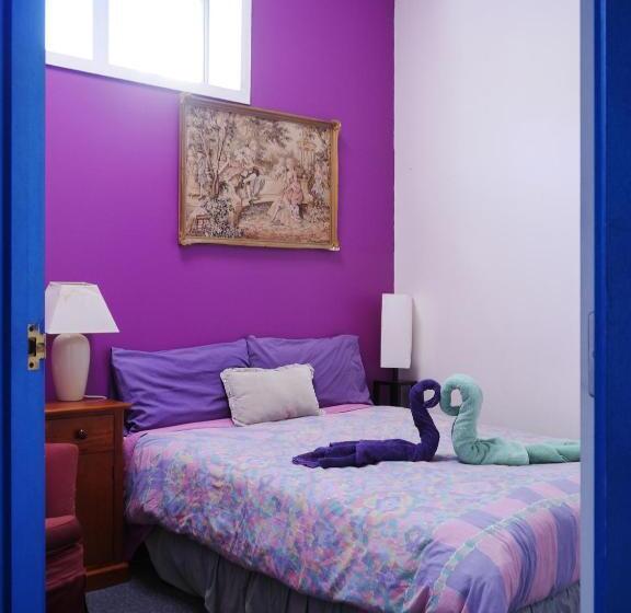 هاستل Atlantis Backpackers