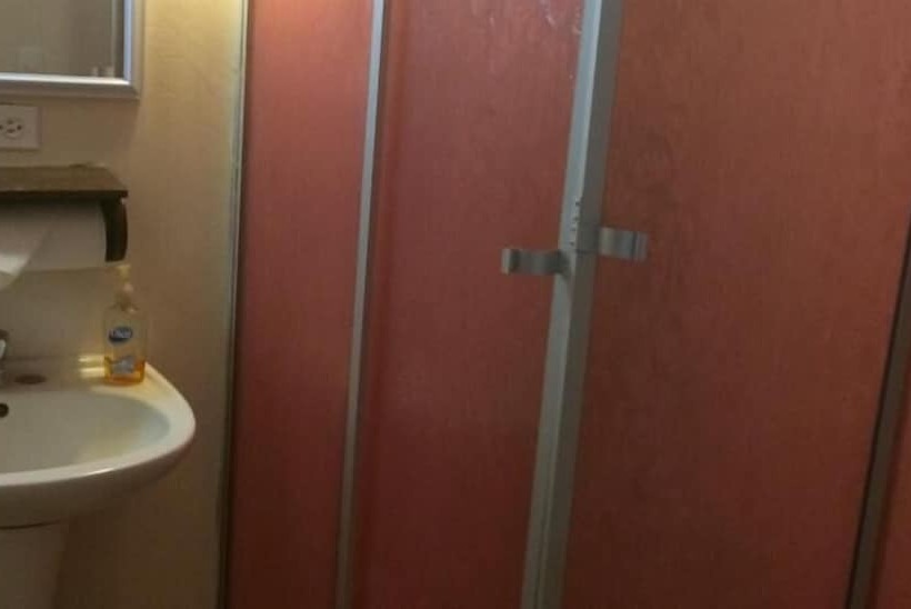 Общежитие Dim S Hostal
