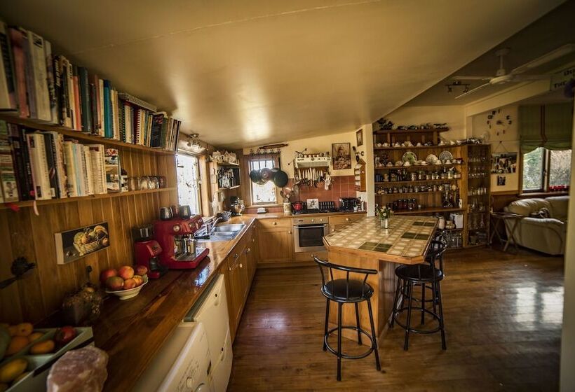 Bed and Breakfast Barbs Place