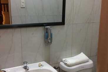 تختخواب و صبحانه Casa Roces