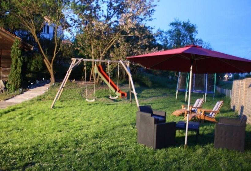 مبيت وإفطار La Ferme Des Fées