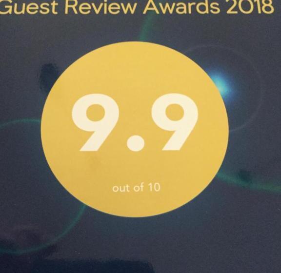 تختخواب و صبحانه Nottinghill B N B