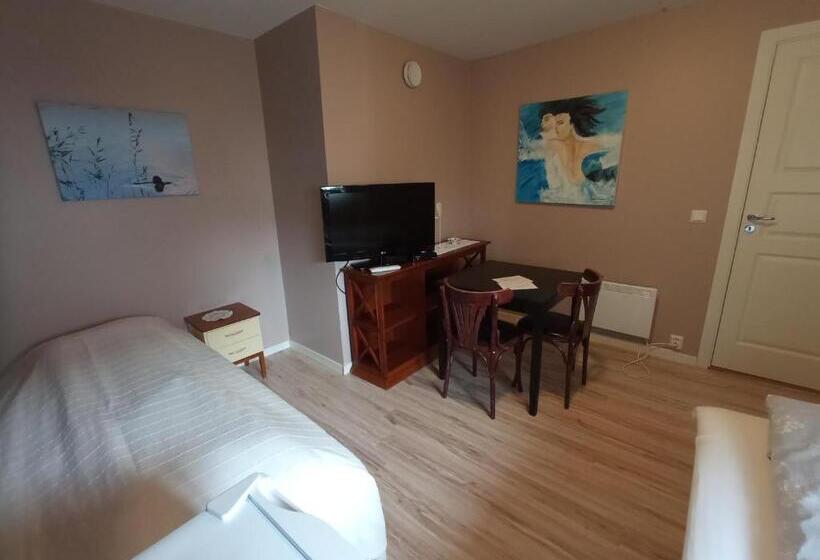 تختخواب و صبحانه Strandheimen Guesthouse