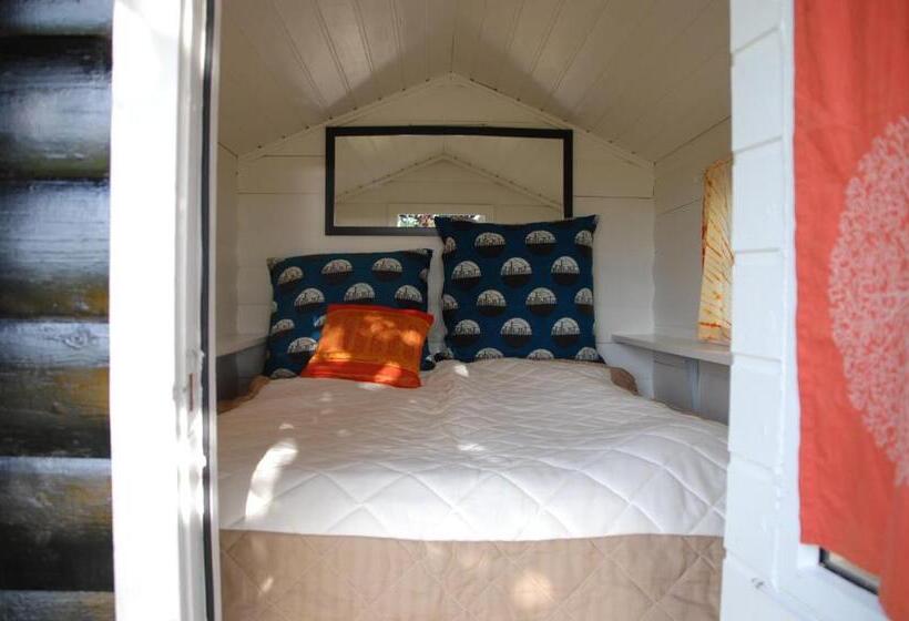 تختخواب و صبحانه Strandheimen Guesthouse