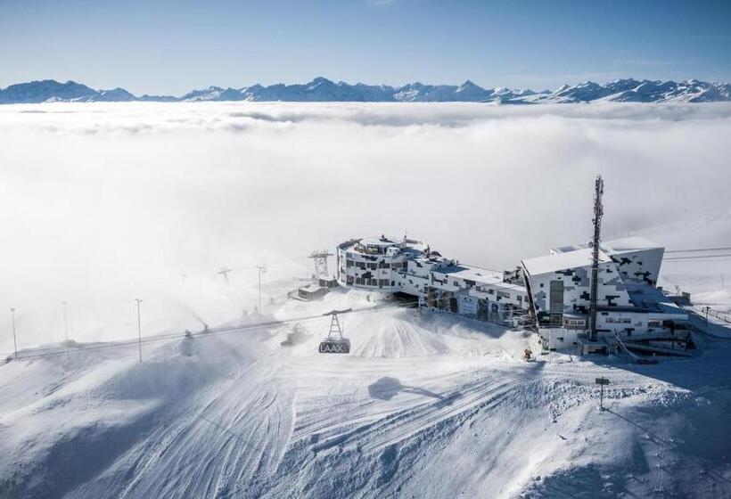 Galaaxy Mountain Hostel
