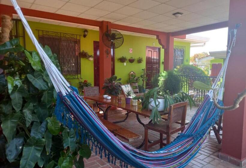 Hostel Kimmell / Hostal Familiar La Casita De Los Kimmell