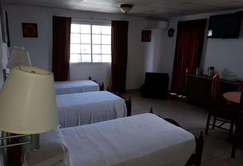 Fotos del hotel California Panama:  12