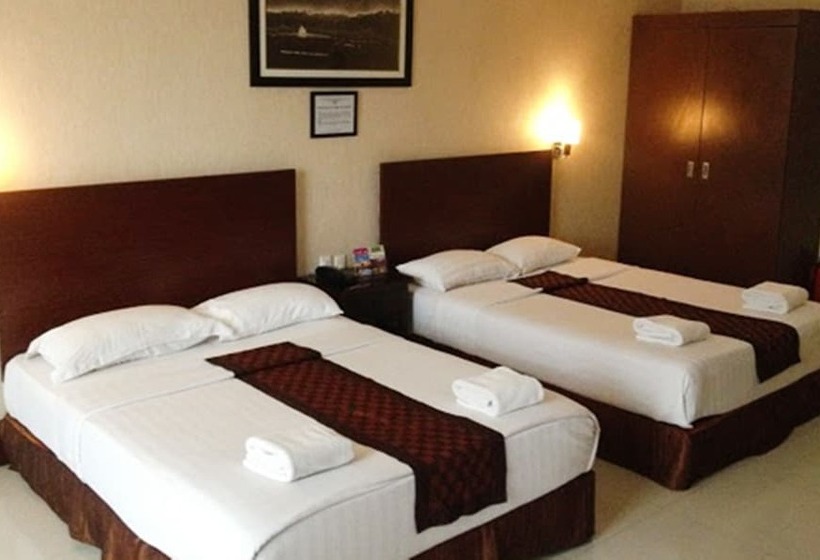 فندق Crown Legacy