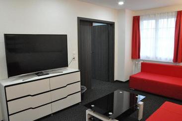 هتل Hôtel Du Chasseur