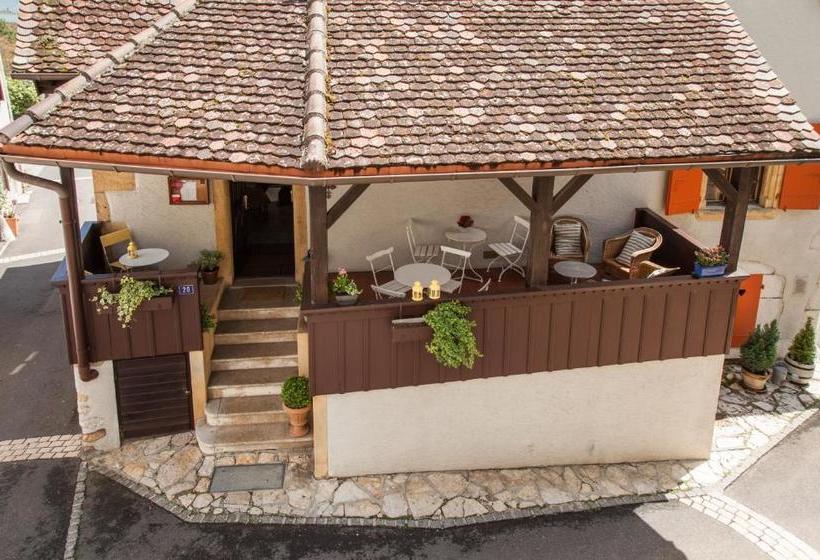 فندق Hôtel Les Vieux Toits