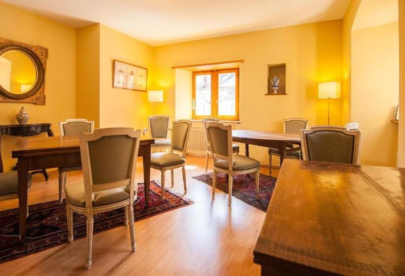 فندق Hôtel Les Vieux Toits