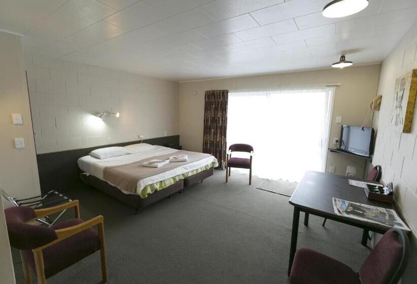 Maple Lodge Motel