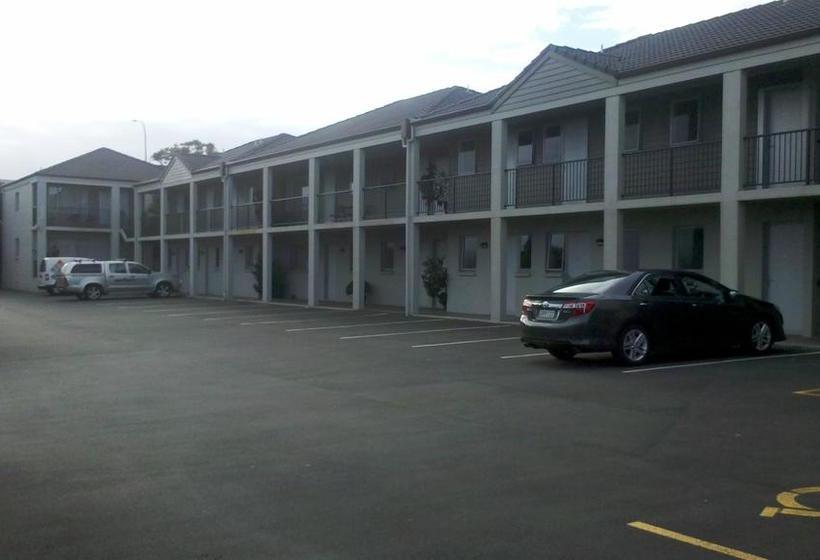 Motel Dannemora Motor Inn
