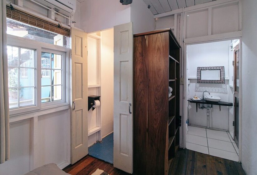 Saigon Bay Bed & Breakfast