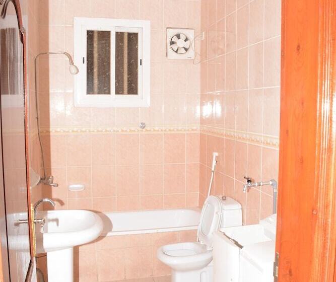هتل Al Eairy Furnished Apts Al Madinah 14