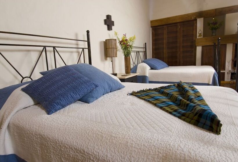 تختخواب و صبحانه San Bernardo Hotel & Spa En La Montana