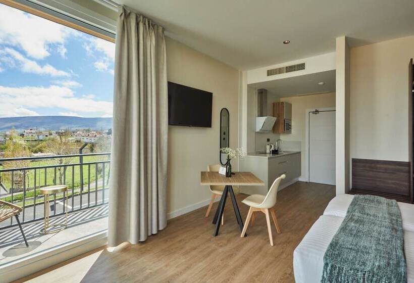 בית מלון כפרי Apartamentos Silken Fontibre Iberia Spa