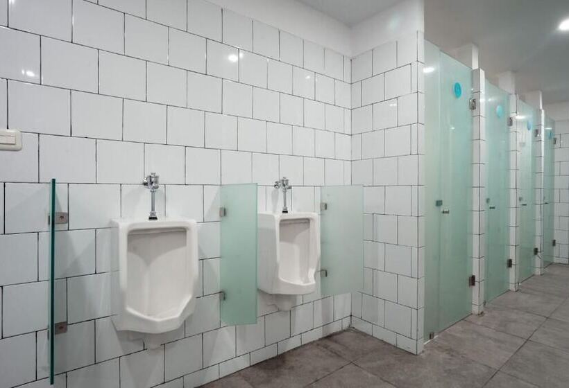 هتل Bobopod Kota Tua Jakarta