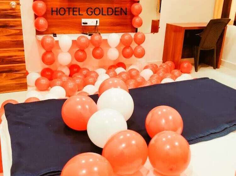 Отель Golden & Guest House