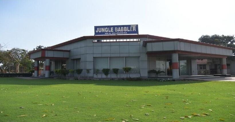 فندق Jungle Babbler Tourist Resort