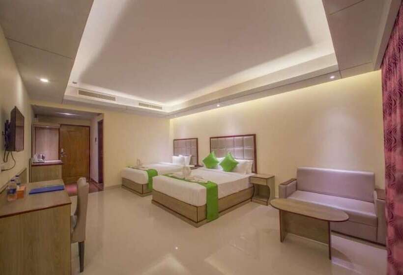هتل Mira Garden