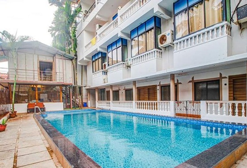 Fabhotel Pleasure Inn