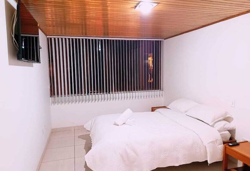 هتل Suarel Center