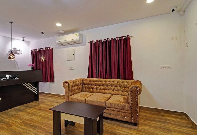 هتل Orchid Residency Nandanam