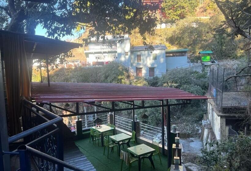 هتل Amar Guest House