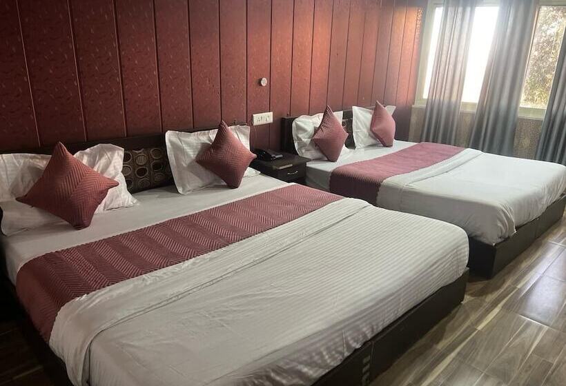 هتل Amar Guest House