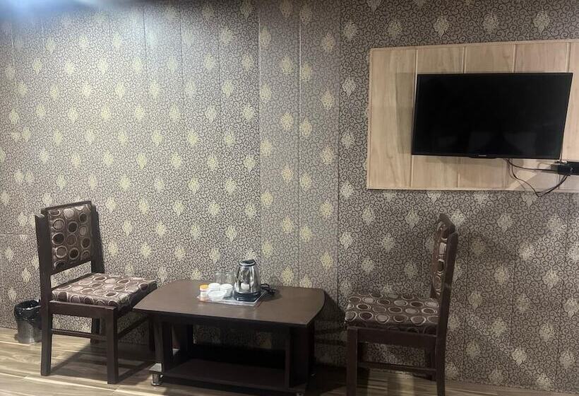 هتل Amar Guest House