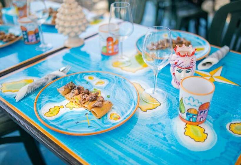 پانسیون Holiday Eolie Village