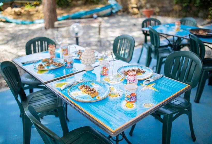 پانسیون Holiday Eolie Village