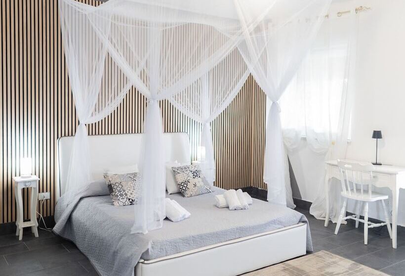 پانسیون Holiday Eolie Village