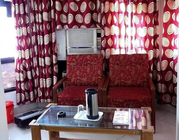 Rahi Motel