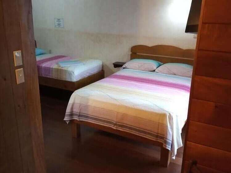 הוסטל Hostal Hansi Bocas Town
