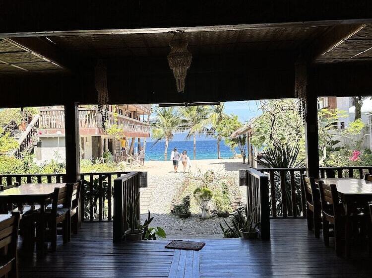 تختخواب و صبحانه Bamboo House Beach Lodge & Restaurant
