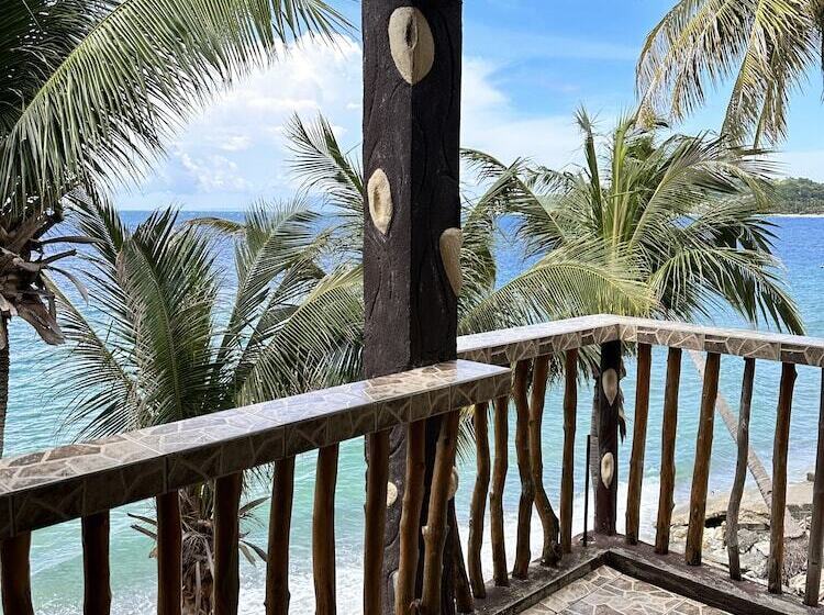 تختخواب و صبحانه Bamboo House Beach Lodge & Restaurant