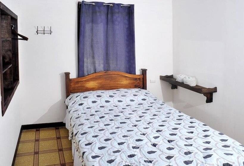 تختخواب و صبحانه Downtown By The Sea Inn